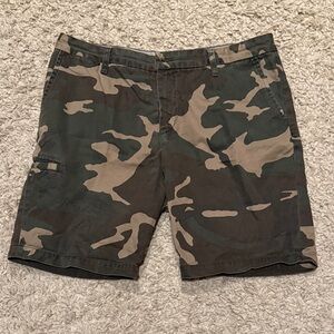Baldwin Men's Green Camo Shorts 38 Waist
